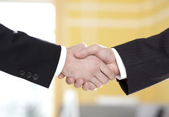 ビジネスマンの握手